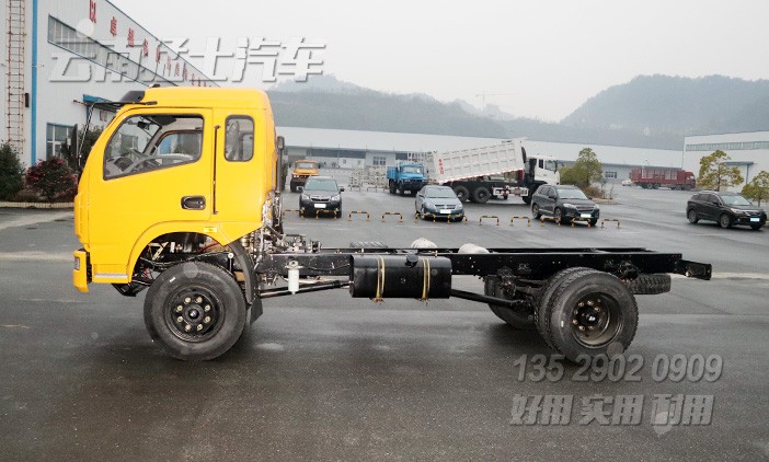 東風(fēng)四驅(qū)多利卡底盤,小四驅(qū)輕卡底盤,輕型卡車底盤,4*4越野專用車底盤,城鄉(xiāng)運(yùn)輸車,東風(fēng)小霸王越野車