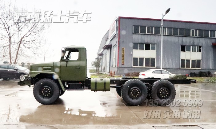 東風(fēng)六驅(qū)底盤,尖頭卡車底盤,6*6越野車出口,越野專用車底盤改裝,EQ2100E6D,EQ245尖頭,東風(fēng)經(jīng)典軍車
