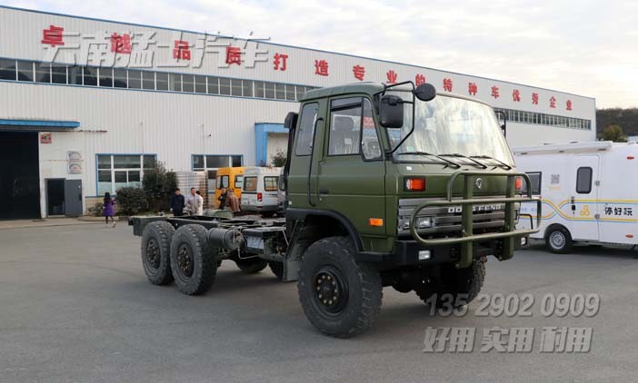 東風(fēng)六驅(qū)底盤,EQ2102G底盤,越野專用車底盤,六驅(qū)越野卡車,東風(fēng)底盤車報價,軍用卡車底盤