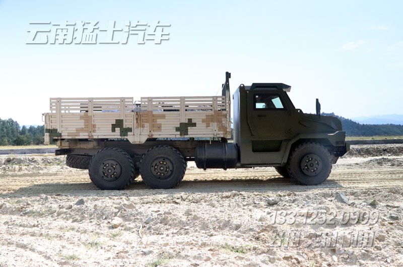 六驅(qū)裝甲車,EQ2100,越野卡車,防護(hù)型卡車,底盤性能檢測(cè)