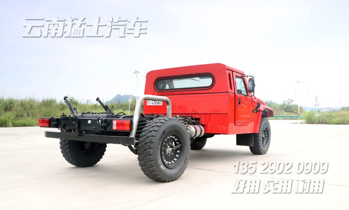 M50猛士,民用版猛士,東風(fēng)猛士EQ2063,國內(nèi)使用東風(fēng)猛士,M50猛士底盤