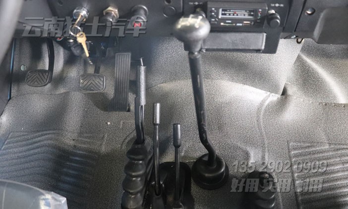 東風(fēng)25Y,東風(fēng)六驅(qū)越野車,六驅(qū)專用車底盤,EQ2082E6D,越野卡車底盤,專用車底盤改裝