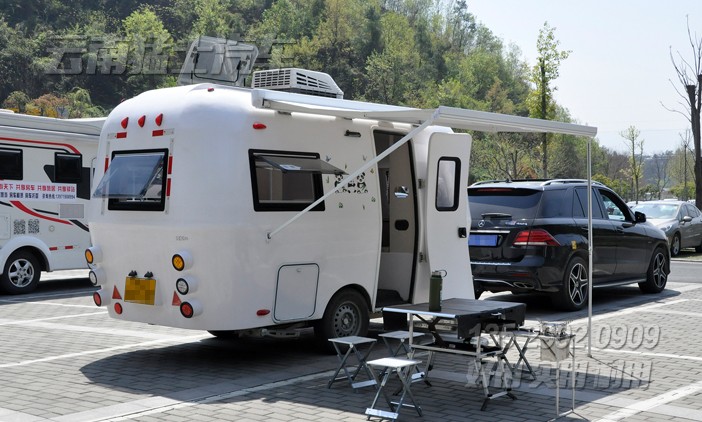 拖掛房車(chē),德國(guó)愛(ài)科底盤(pán),撞擊式剎車(chē),房車(chē)定制,環(huán)保旅居車(chē),可上戶(hù)的家用房車(chē),進(jìn)口房車(chē)底盤(pán)