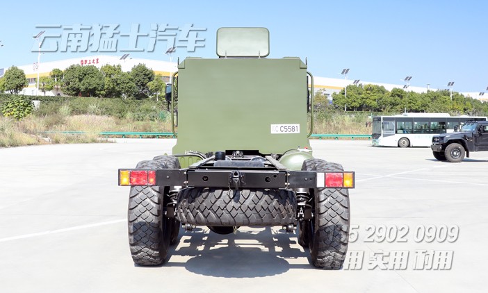 六驅(qū)裝甲車底盤,定制化專用車,裝甲車底盤,底盤設(shè)計(jì)改裝,長(zhǎng)頭越野底盤,越野專用車底盤