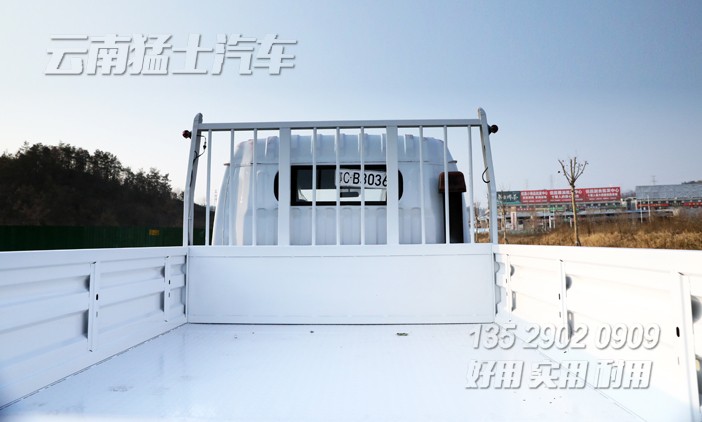 右舵卡車(chē),雙排卡車(chē),出口專用車(chē)定制,4*4右駕貨車(chē),越野卡車(chē),全驅(qū)車(chē)出口