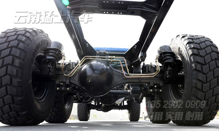 東風六驅(qū),特種車底盤,加強型越野底盤,EQ2102GJ,10噸卡車底盤,6*6底盤配置