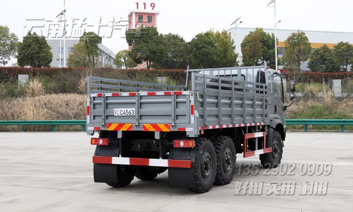 出口卡車,2023新款貨車,東風(fēng)平頭越野車,山貓越野車型,東風(fēng)山貓,越野專用車