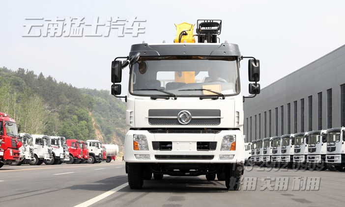 徐工10噸隨車(chē)吊,隨車(chē)吊改裝廠家,四節(jié)臂直臂吊,東風(fēng)底盤(pán)隨車(chē)吊,SQ10SK3Q隨車(chē)起重運(yùn)輸車(chē),10噸四節(jié)臂吊機(jī)