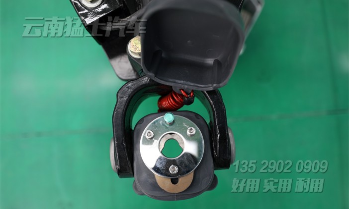 雙軸獨立懸掛,定制掛車底盤,拖掛房車底盤,拖掛房車廠家,房車設(shè)計,定制化房車