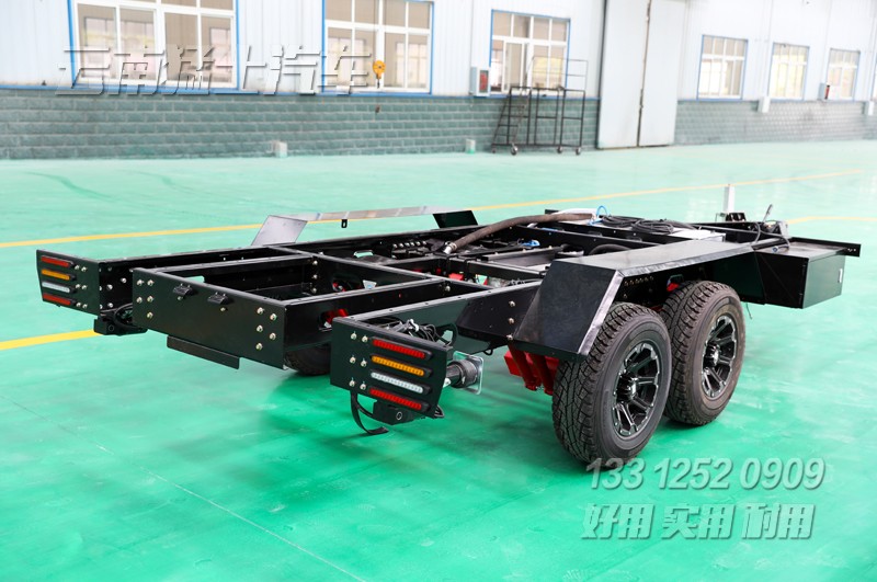 拖掛底盤,定制化底盤,獨(dú)立懸掛,底盤設(shè)計(jì),無人機(jī)發(fā)射車