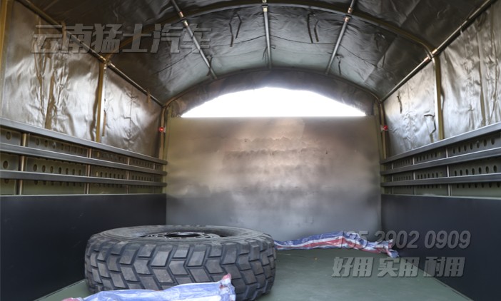 8噸自卸車,6乘6自卸車,尖頭自卸車,全驅越野自卸,自卸卡車出口,全驅貨車配置