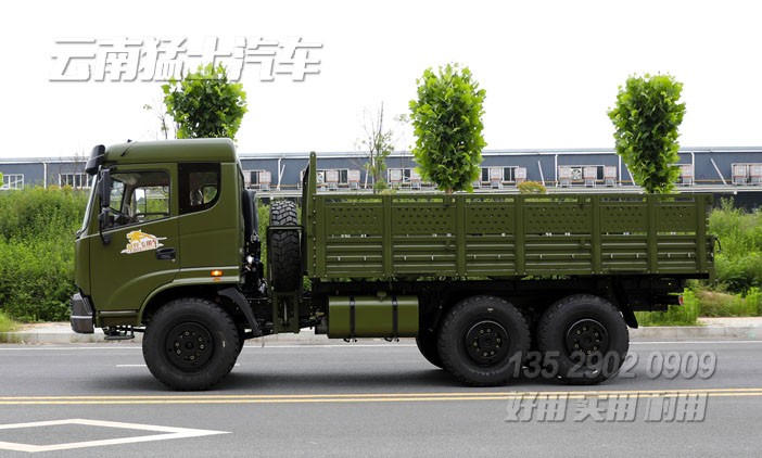 六驅(qū)平頭卡車,高性價比卡車,4米8貨箱卡車,越野型貨車,東風卡車銷售