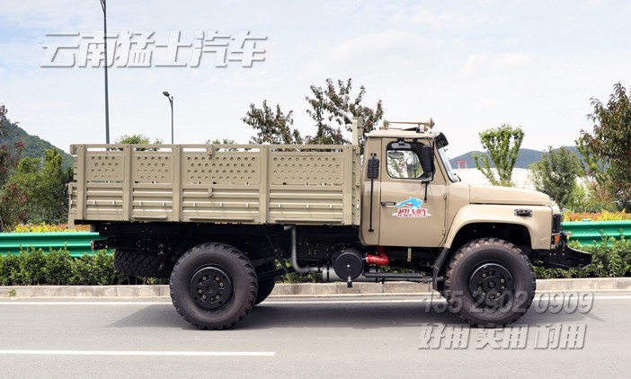 4*4尖頭駕駛室,東風(fēng)長頭2.5噸,越野長途卡車,絞盤出口越野車,越野載貨卡車