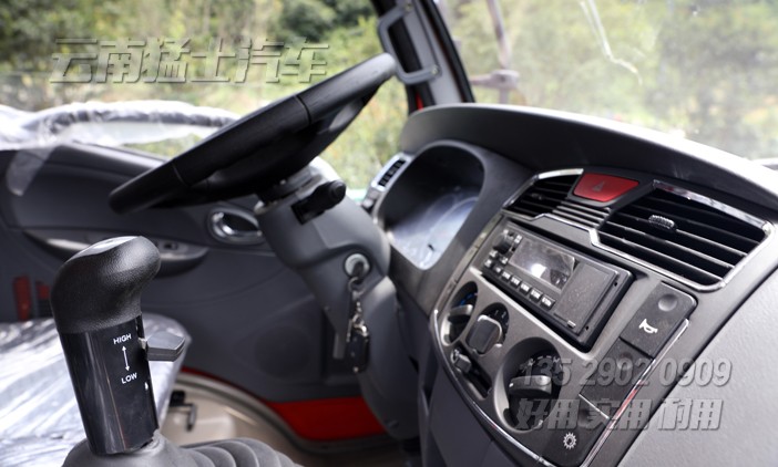 5噸自卸車,東風(fēng)輕卡自卸,出口專供卡車,東風(fēng)單排4*2,輕型自卸貨車