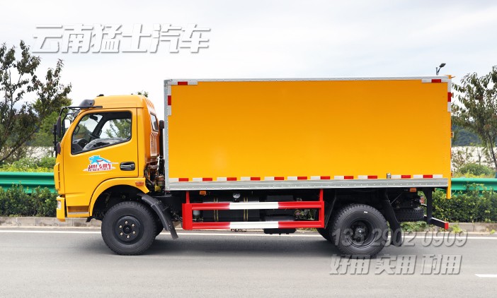 5噸廂式車,東風(fēng)輕卡,集裝箱貨車,4*2小型廂式運(yùn)輸車