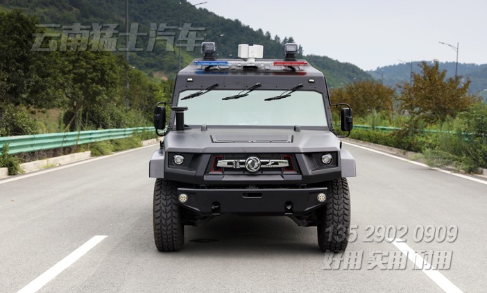 藍(lán)牌猛士汽車,警用巡邏車,移動(dòng)指揮車,M50雙排廂式,4*4猛士,東風(fēng)猛士,猛士改裝