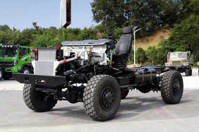 4*4尖頭越野車(chē)三類(lèi)底盤(pán)_四驅(qū)16噸定制化專(zhuān)用車(chē)底盤(pán)_專(zhuān)業(yè)設(shè)計(jì)汽車(chē)底盤(pán)工廠(chǎng)