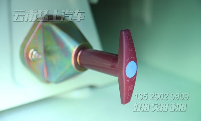 6x6長鼻子卡車底盤,東風(fēng)245底盤,出口型底盤,EQ2100E6DJ,長頭柴油車,越野底盤