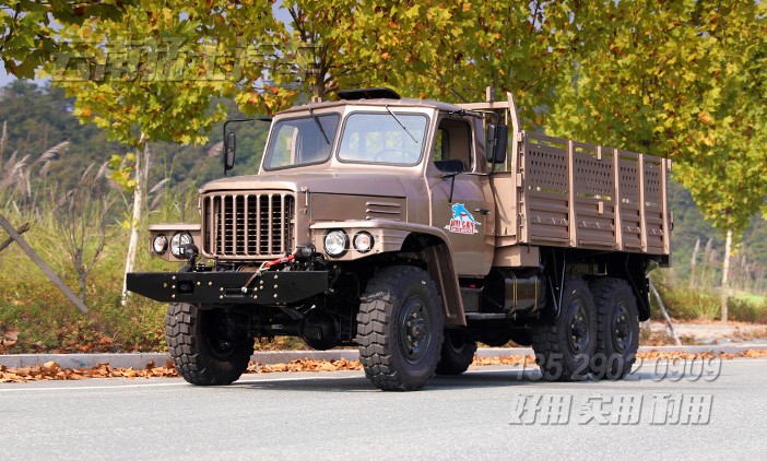 EQ2082,香檳色卡車(chē),東風(fēng)出口車(chē),東風(fēng)卡車(chē)廠家直銷,專用貨車(chē),東風(fēng)六驅(qū)