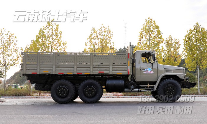 EQ245,EQ2100,東風(fēng)長(zhǎng)頭卡車(chē),6x6東風(fēng)卡車(chē),3.5噸運(yùn)輸車(chē)