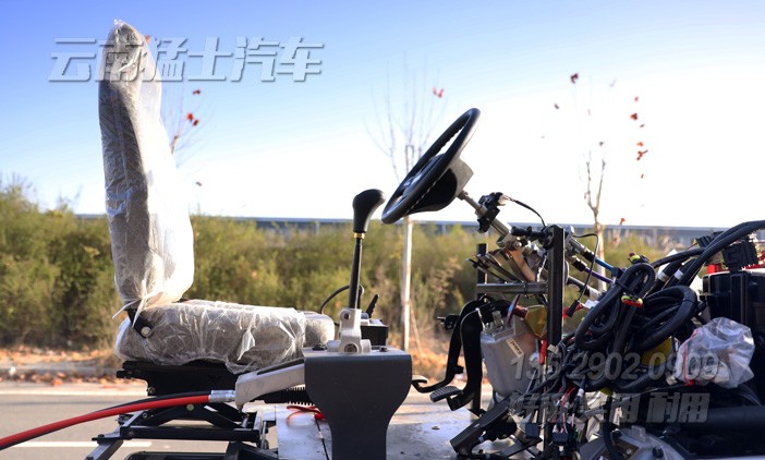 定制底盤,獨立懸架底盤,三類底盤,六驅(qū)越野底盤,防護型底盤,半成品越野車