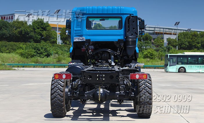 東風四驅(qū)六驅(qū),25噸越野車,六驅(qū)專用車底盤,森林山路卡車改裝