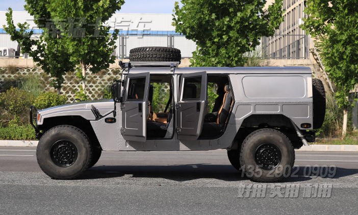 EQ2050B,東風猛士越野車,全驅猛士車,猛士雙排硬頂,精裝軟包越野車