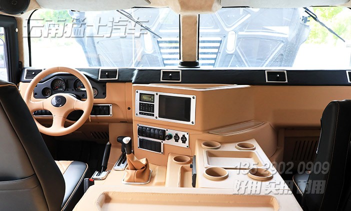 EQ2050B,東風猛士越野車,全驅猛士車,猛士雙排硬頂,精裝軟包越野車