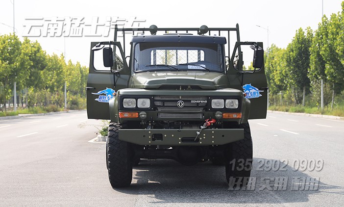 全驅(qū)卡車,多功能越野運(yùn)輸車,6*6東風(fēng)卡車,帶絞盤(pán)卡車,EQ2100E6D,六驅(qū)運(yùn)輸車