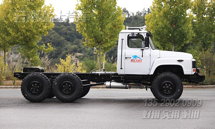 東風六驅(qū),EQ2082,尖頭卡車底盤,專用車底盤廠家,全驅(qū)底盤