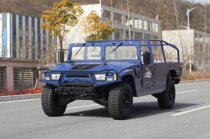 東風(fēng)猛士高機(jī)動(dòng)EQ2050敞篷檢閱車(chē)_EQ2050四驅(qū)全地形越野載貨車(chē)_全驅(qū)猛士軟頂溜背越野車(chē)