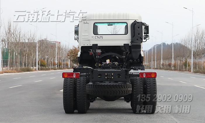 400馬力底盤,特種車底盤,越野專用車底盤,底盤改裝,定制化底盤,六驅(qū)重卡底盤,后八輪底盤