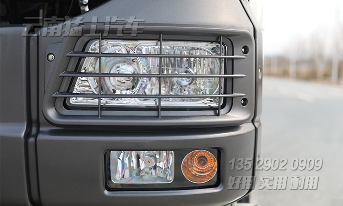 400馬力底盤,特種車底盤,越野專用車底盤,底盤改裝,定制化底盤,六驅(qū)重卡底盤,后八輪底盤