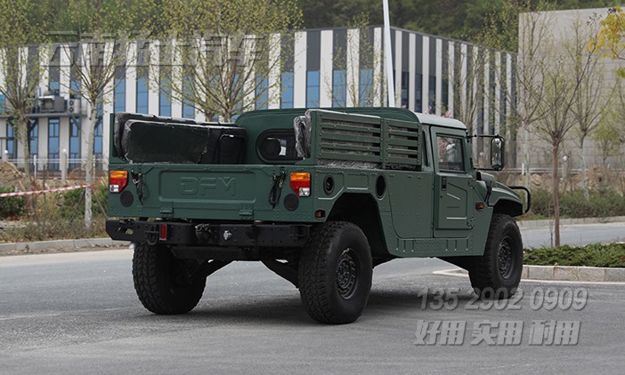 EQ2050,東風(fēng)猛士,單排硬頂,全驅(qū)越野車,8座東風(fēng)猛士