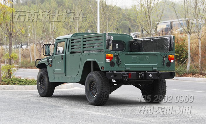 EQ2050,東風(fēng)猛士,單排硬頂,全驅(qū)越野車,8座東風(fēng)猛士