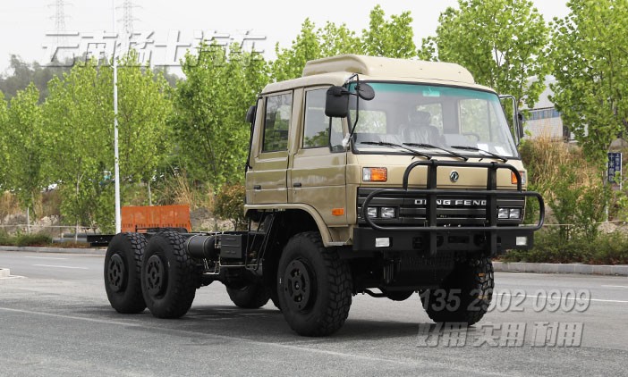 東風(fēng)EQ2102NJ,六驅(qū)越野卡車底盤,越野專用車底盤,東風(fēng)153高配,210馬力雙排卡車,輪胎充放氣,后置絞盤