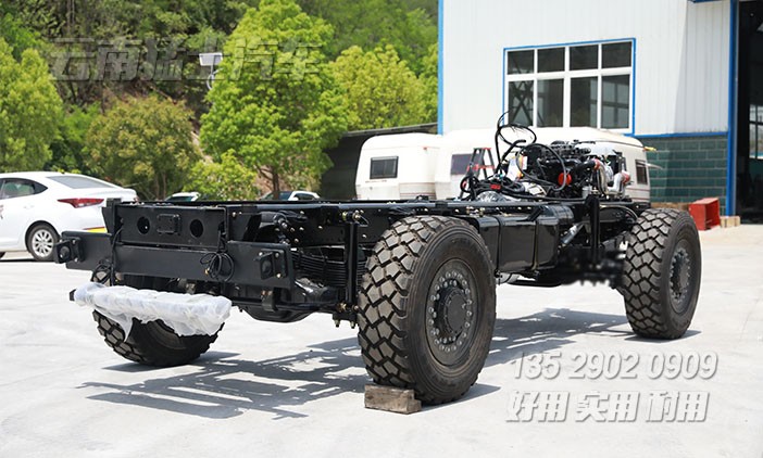 四驅(qū)三類底盤,特種汽車底盤,底盤設(shè)計(jì)定制,底盤開發(fā),全驅(qū)底盤,越野專用車底盤