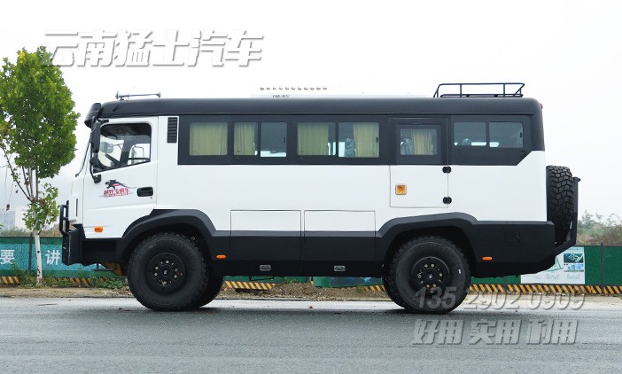 四驅(qū)客車(chē),越野客車(chē),23座客車(chē),村村通,礦區(qū)通勤車(chē),高底盤(pán)客車(chē),觀光車(chē)