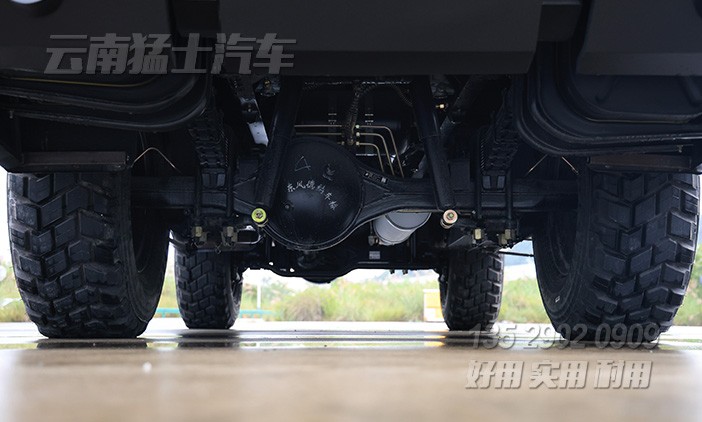 四驅(qū)客車(chē),越野客車(chē),23座客車(chē),村村通,礦區(qū)通勤車(chē),高底盤(pán)客車(chē),觀光車(chē)