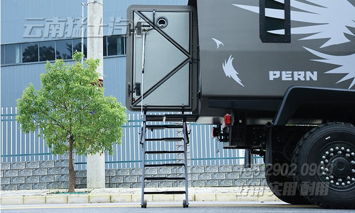 移動(dòng)廂客,艙客車(chē),10座方艙車(chē),移動(dòng)方艙車(chē),四驅(qū)越野專(zhuān)用車(chē),多功能廂客